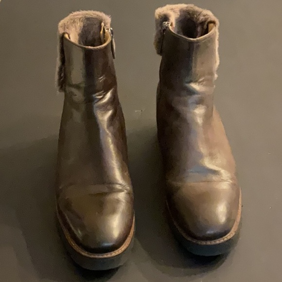 Lukure brown leather bootie with brown fur trim size 38 US size 8 - Picture 4 of 10